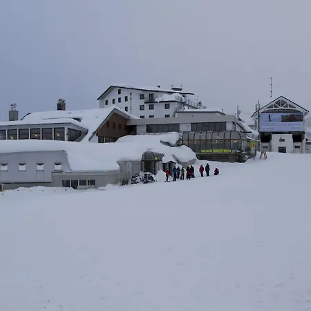 Hotel Lo Stambecco 3*