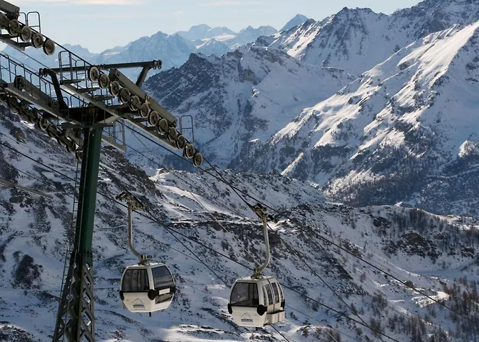 Lo Stambecco Hotel 3*