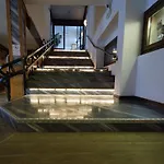 فندق Lo Stambecco 3*