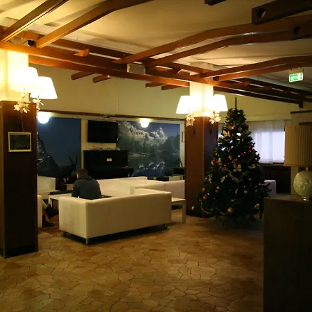 Hotel Lo Stambecco 3*