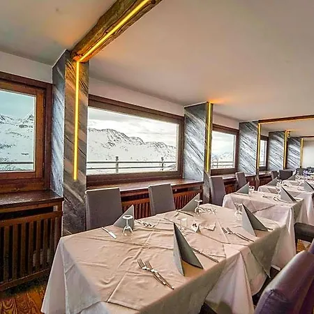 Hotel Lo Stambecco