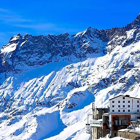 Lo Stambecco Breuil-Cervinia